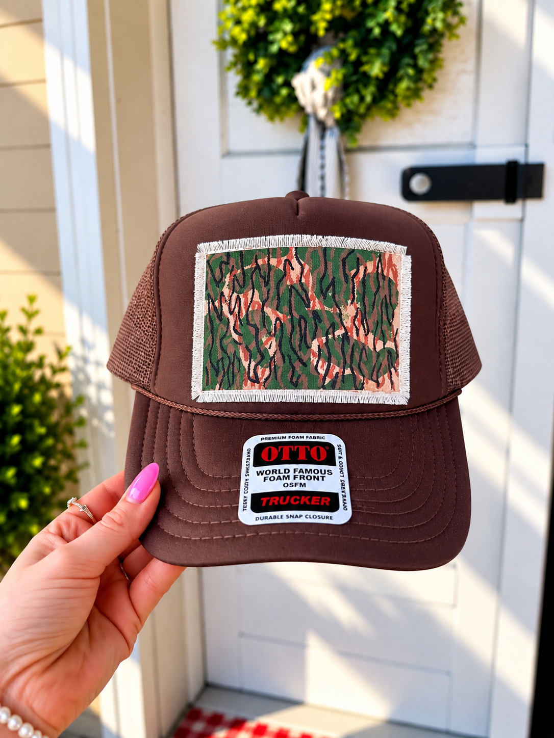 BROWN CAMO TRUCKER HAT