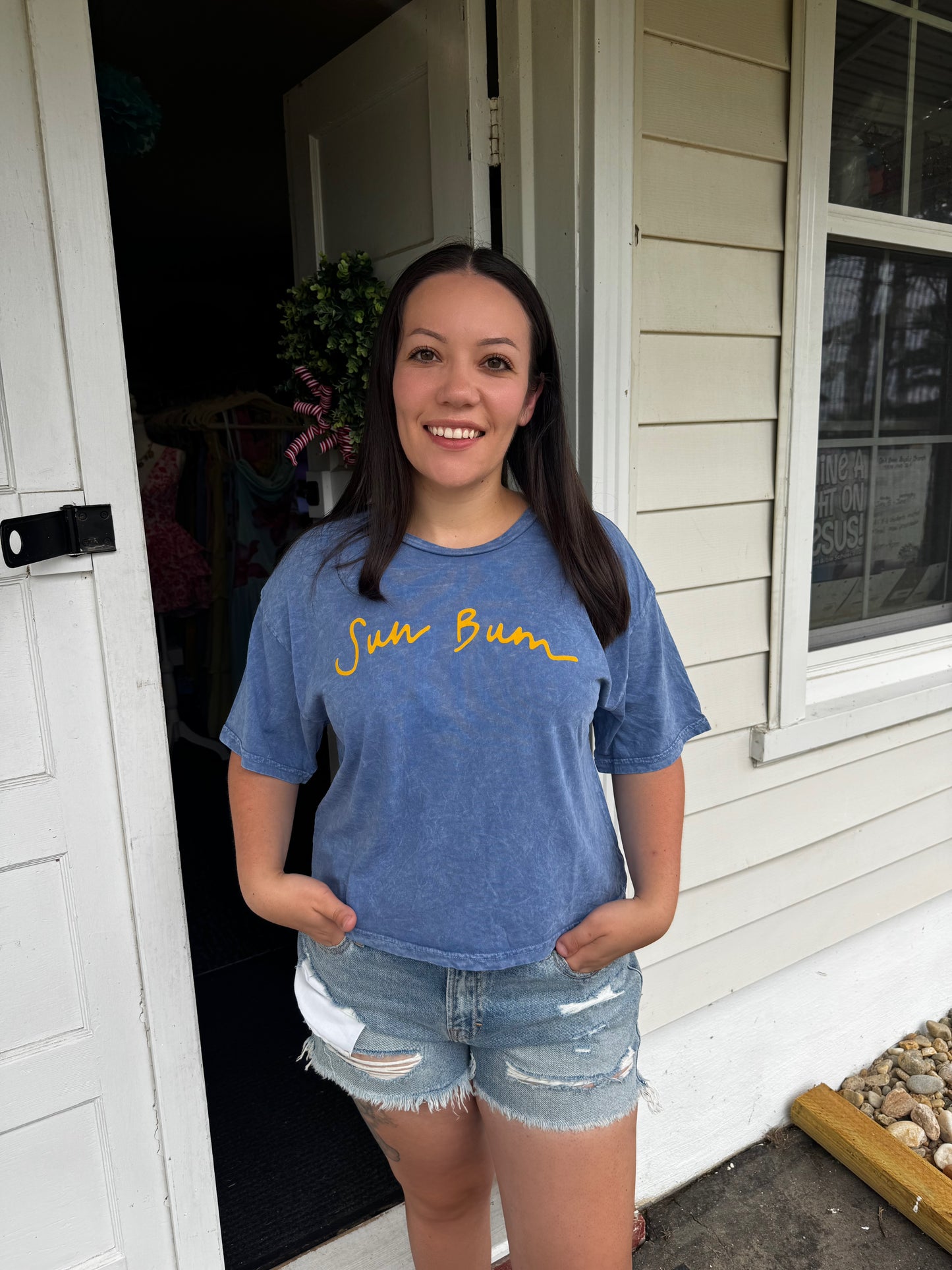 SUN BUM CROPPED TEE IN BLUE