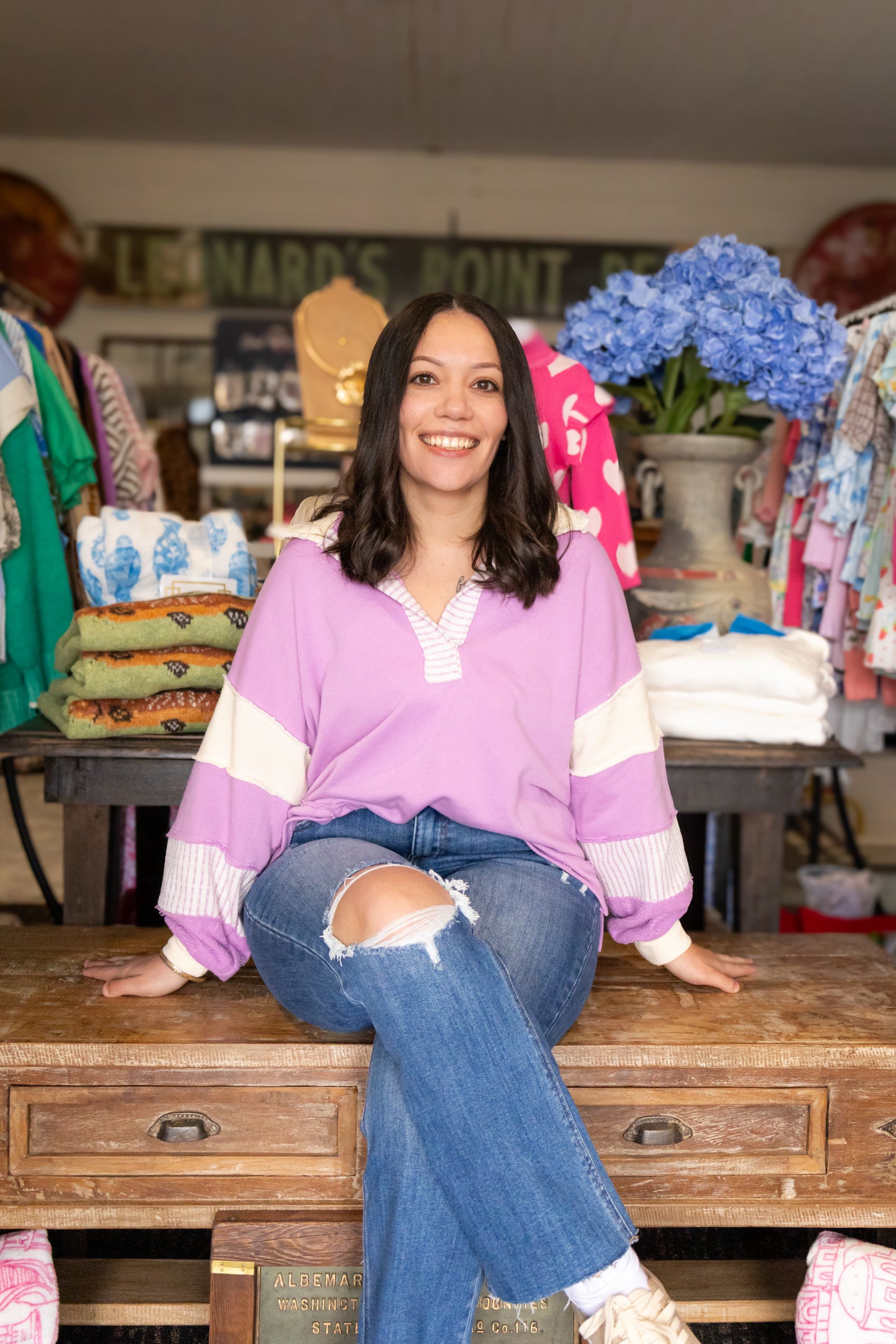 THE SUTTON TOP IN LAVENDER/WHITE