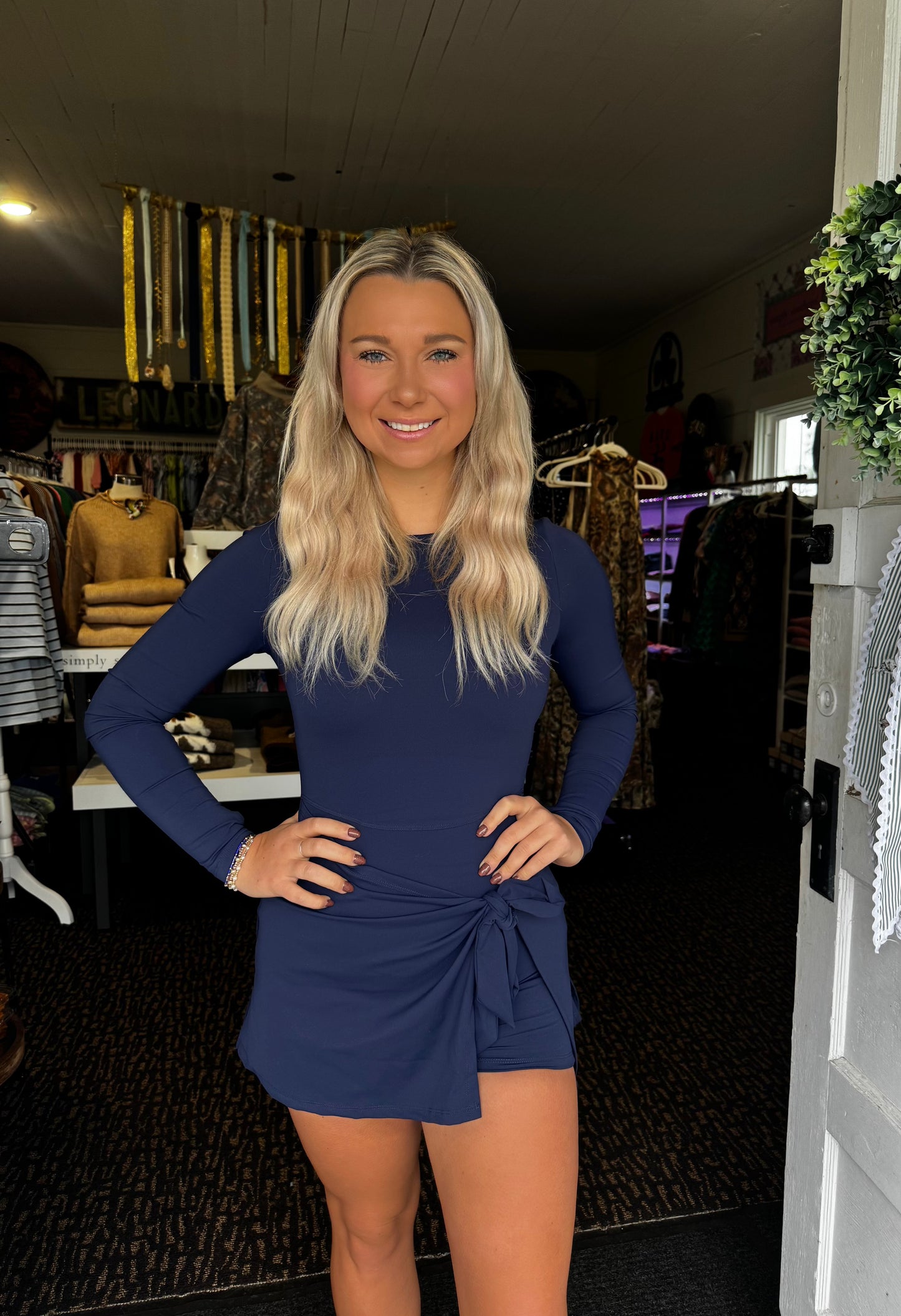 TIED & TRUE LONG SLEEVE ACTIVE DRESS IN NAVY