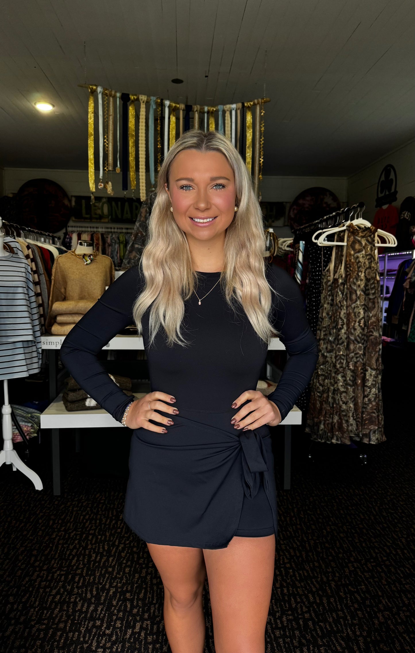 TIED & TRUE LONG SLEEVE ACTIVE DRESS IN BLACK