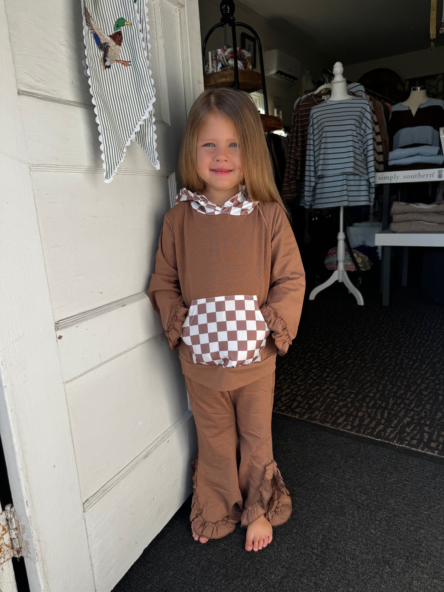 CHOCOLATE CHECKERED RUFFLE LOUNGE SET