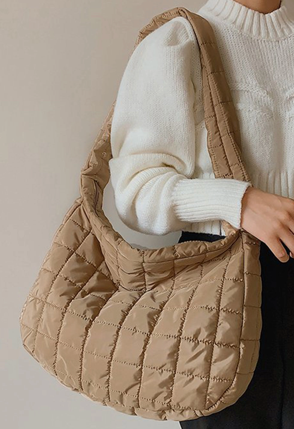 PUFFER BAG IN BEIGE