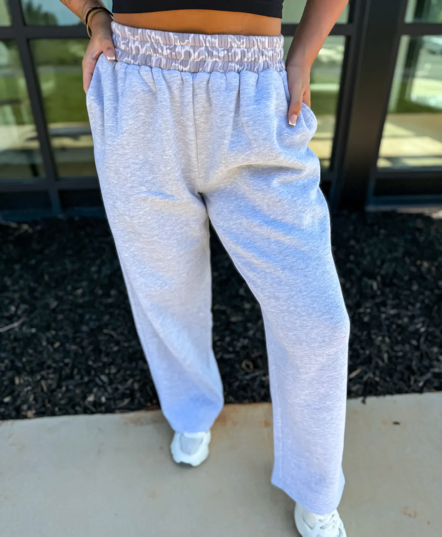 GREY/CAMO SWEATPANTS