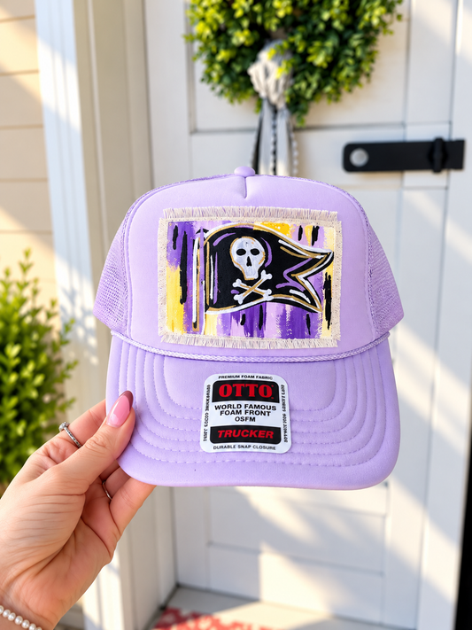 LAVENDER PIRATE FLAG TRUCKER HAT