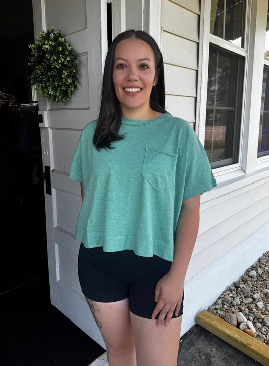 EASY DAYS TEE IN GREEN