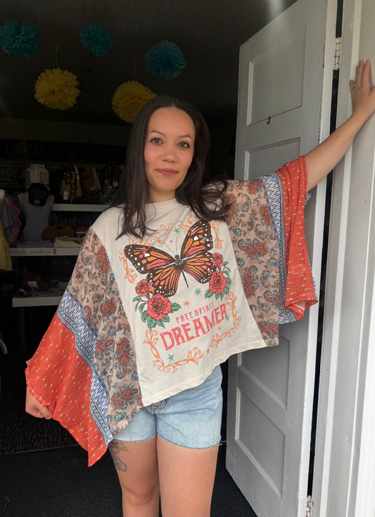 BUTTERFLY DREAMER GRAPHIC KAFTAN TOP
