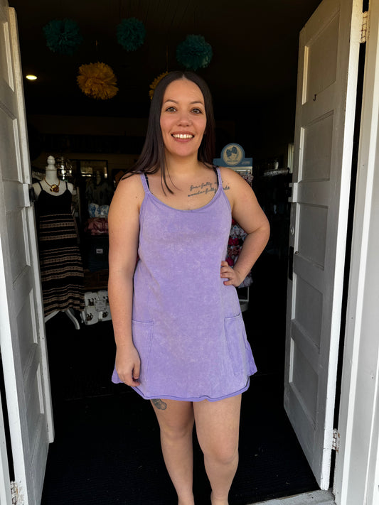 THROW & GO DRESS IN LAVENDER