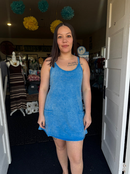 THROW & GO DRESS IN BLUE