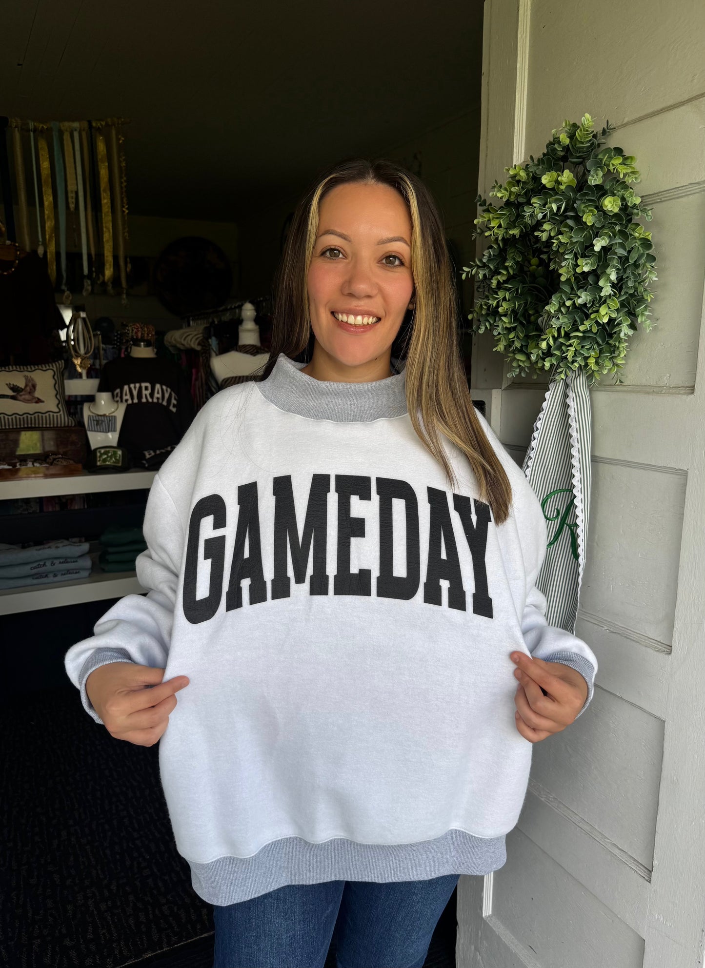 FOOTBALL/GAMEDAY MOCKNECK