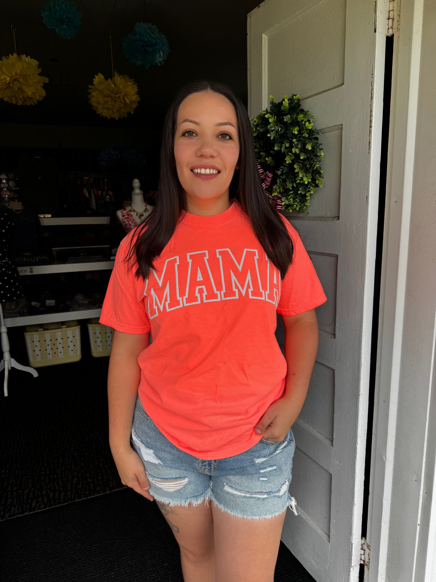 MAMA TEE IN NEON ORANGE/WHITE