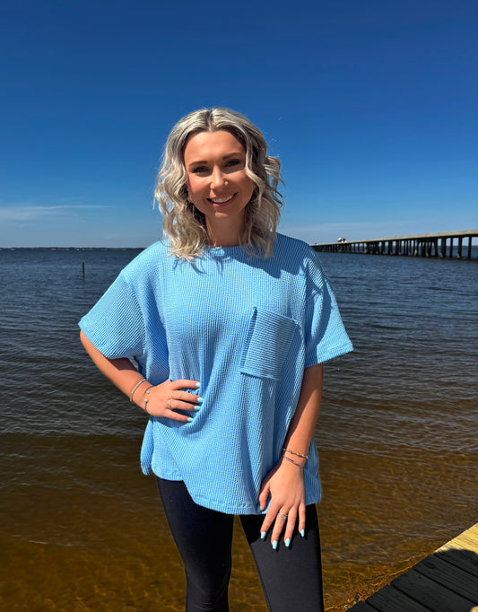 EVERYDAY STAPLE TOP IN SKY BLUE