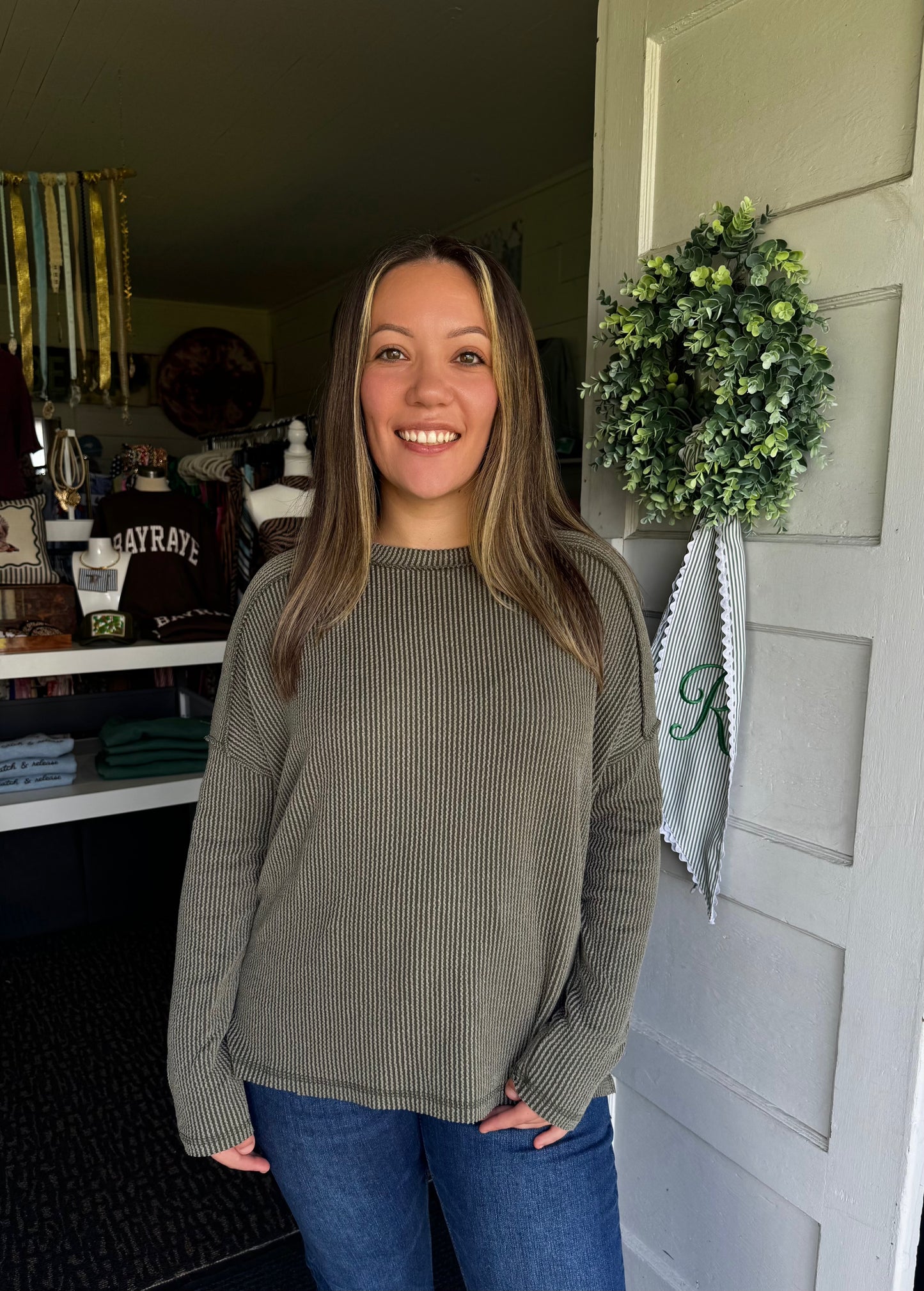 EVERYDAY LONG SLEEVE TOP IN OLIVE GREEN