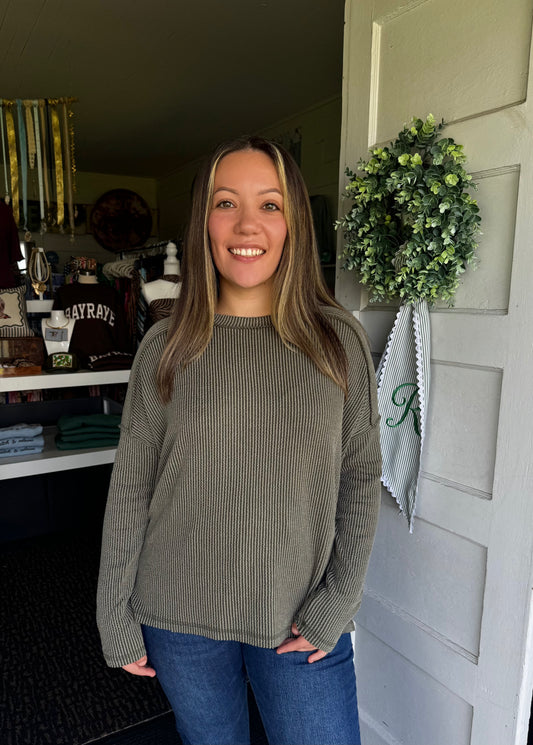 EVERYDAY LONG SLEEVE TOP IN OLIVE GREEN