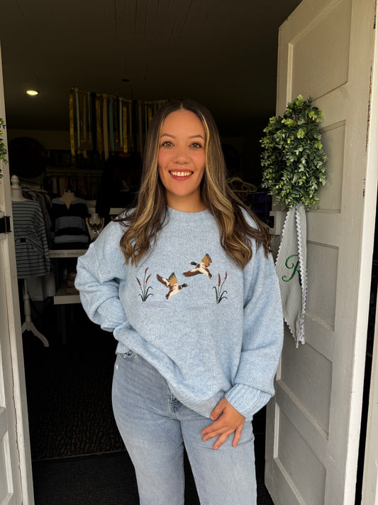 FLYING DUCKS SWEATER IN BLUE