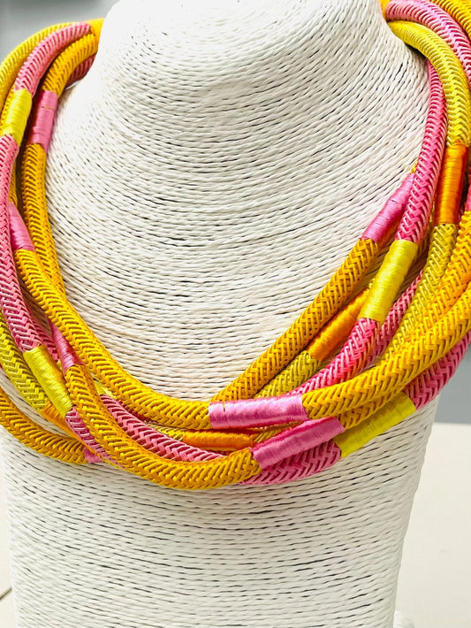 SLUB CLUB NECKLACE IN YELLOW/PINK MULTI