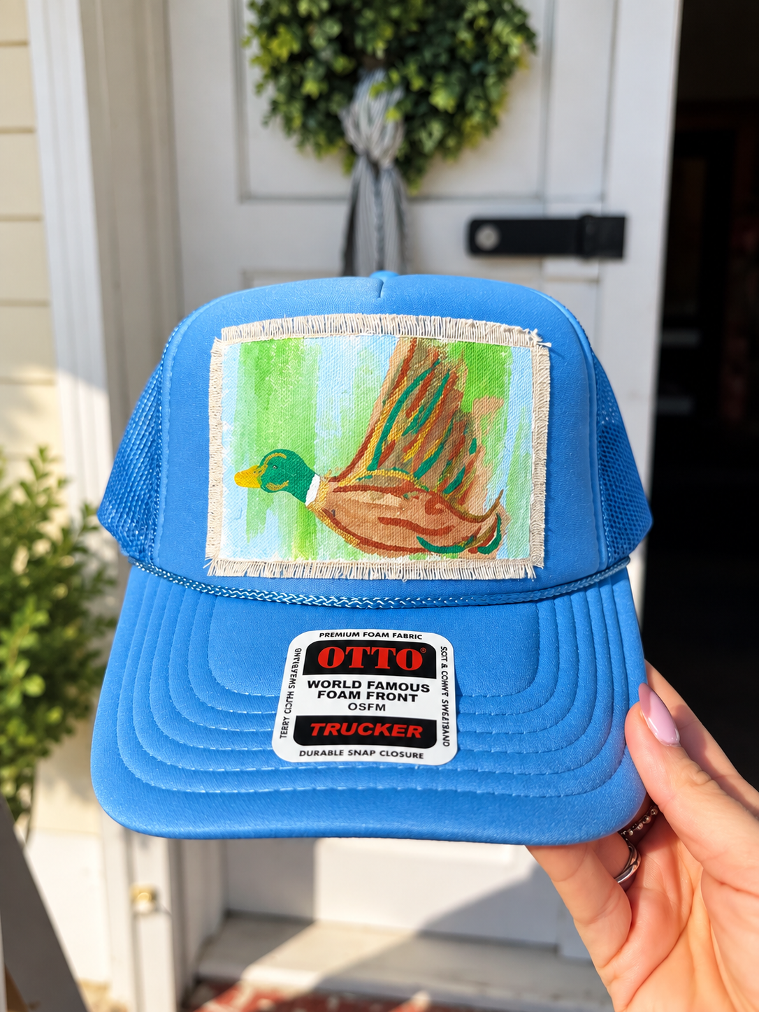 BLUE FLYING MALLARD TRUCKER HAT