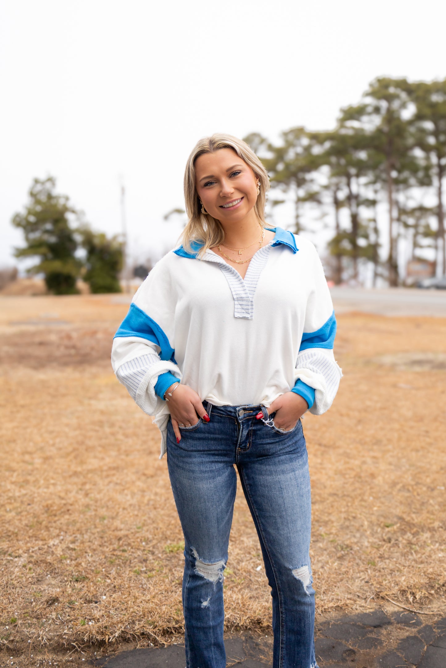 THE SUTTON TOP IN BLUE/WHITE