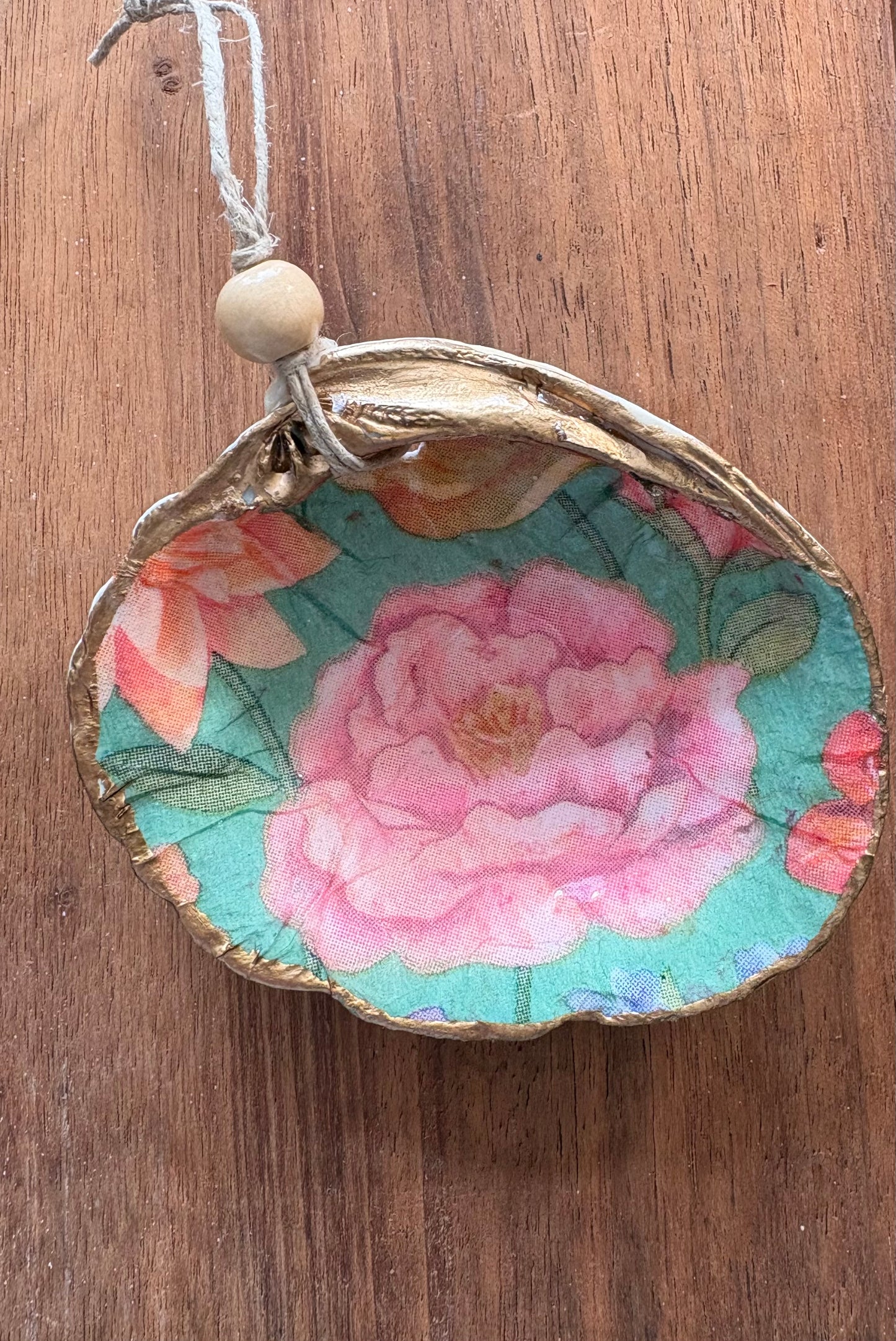 Shell ornament 5