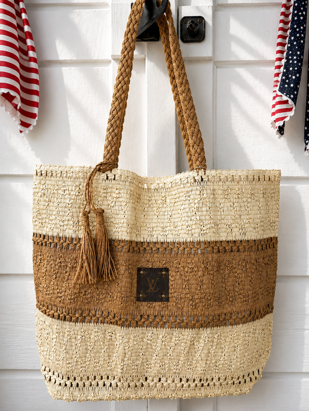 UPCYCLED STRAW TOTE IN BEIGE