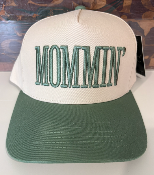 MOMMIN' HAT - GREEN
