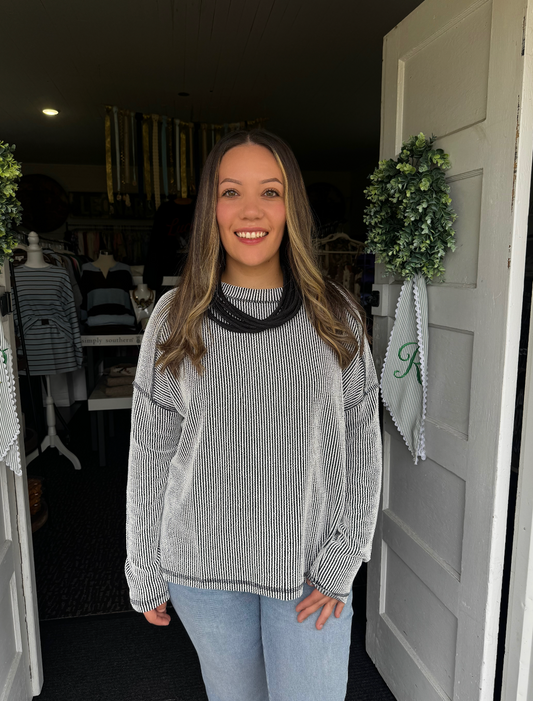 EVERYDAY LONG SLEEVE TOP IN BLACK/WHITE