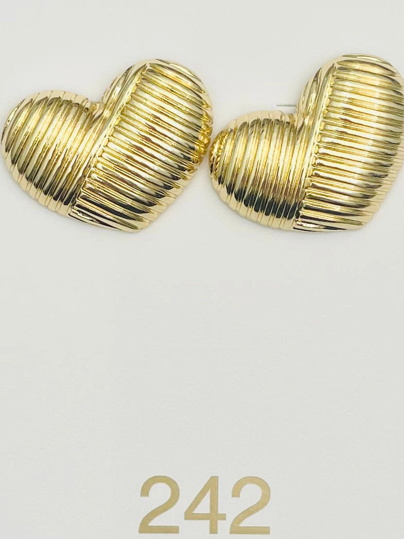 STRIPE HEART STUDS