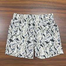 FLY AWAY CAMO SHORTS